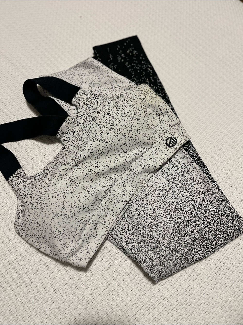 Speckled Black & White Sports Bra and Leggings Set